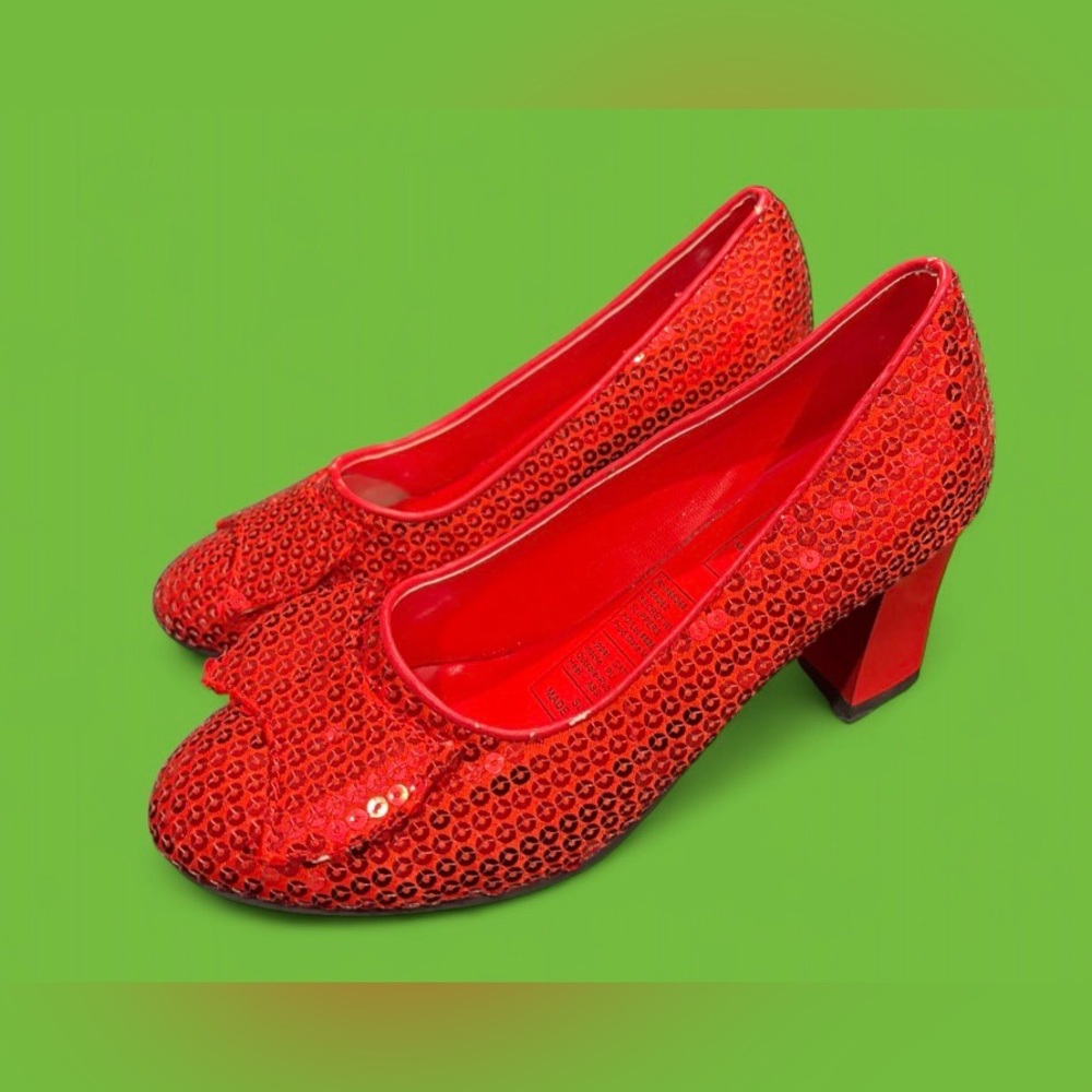 Women’s Wizard Of Oz Dorthy Ruby Slippers Costume Shoes - Small 5/6